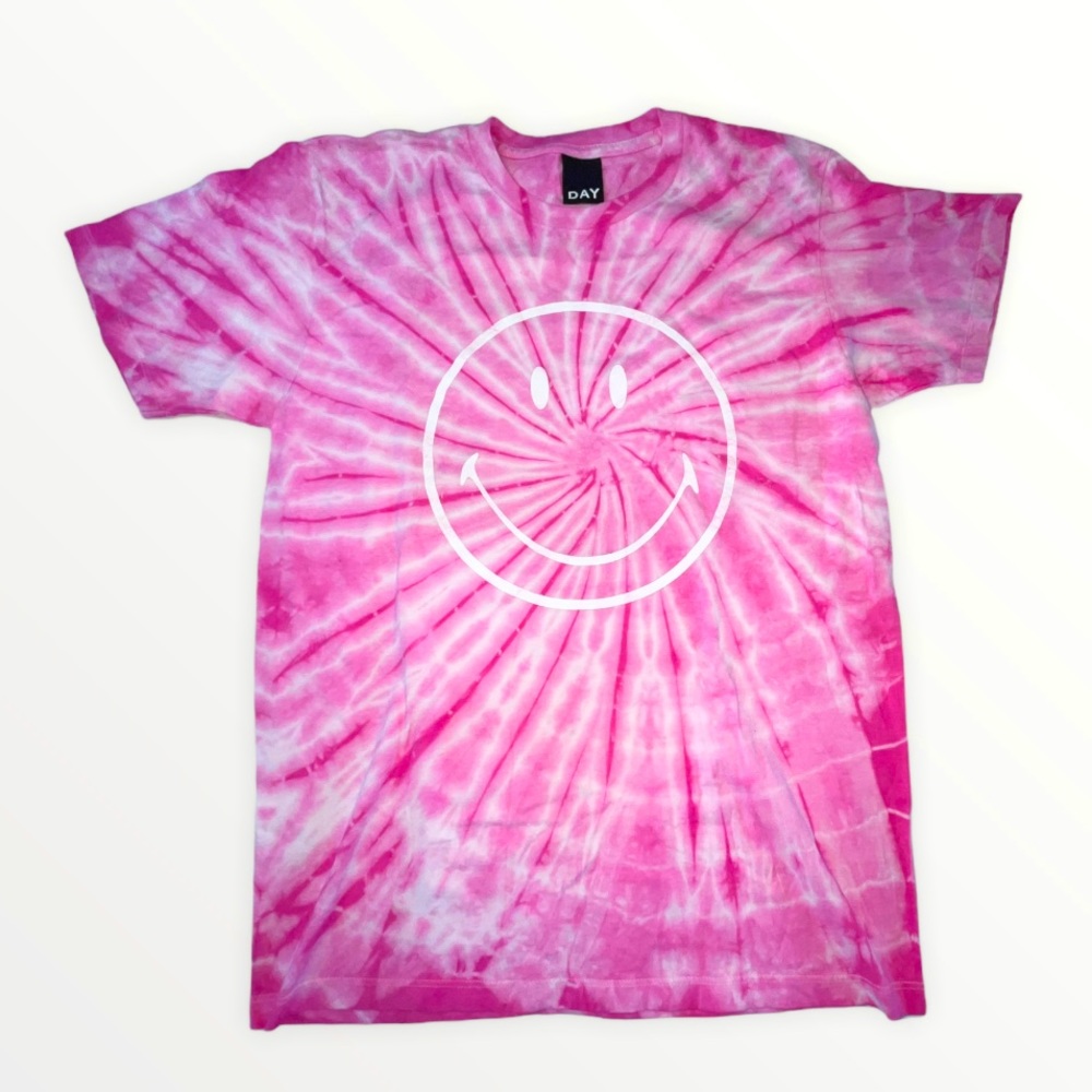 Urban outfitters “DAY” tie-dye pink smiley tee